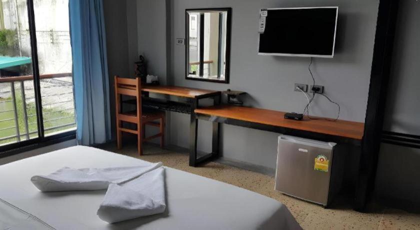 Hotel Chomtrang Zewnętrze zdjęcie